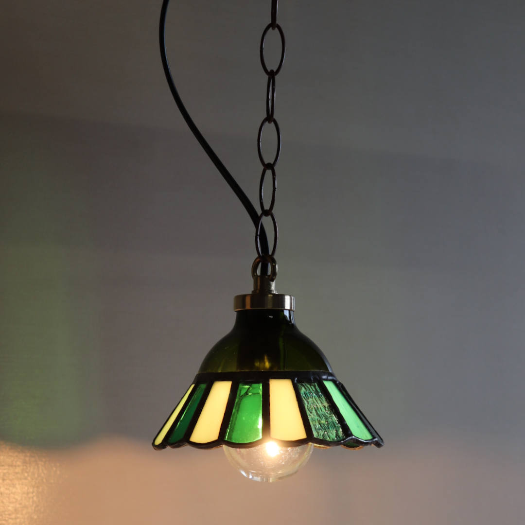 グリーン・緑系】ステンドグラスミニペンダントライト花型｜吊下げ照明