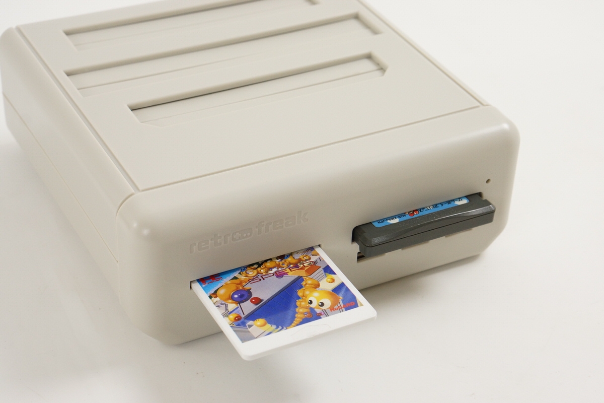 RETRO FREAK Console Boxed Cyber gadget Tested System Famicom SFC