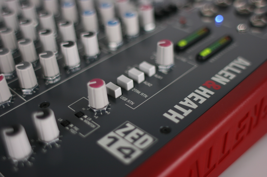 ZED-14 - ALLEN & HEATH - ヒビノインターサウンド株式会社