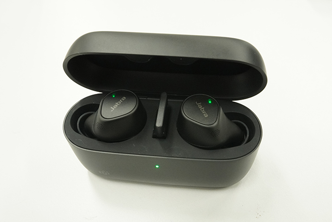 完全ワイヤレスイヤホン「Jabra Evolve2 Buds」｜Jabra特集｜特集