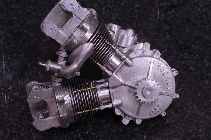 1:9 Brough Superior SS100 Full Detail Multi Media Kit | MFH K485