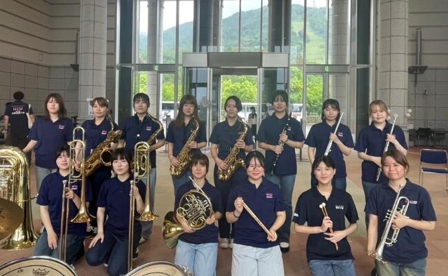 吹奏楽部】陸上自衛隊第13旅団の定期演奏会に出演 | 広島国際大学 課外