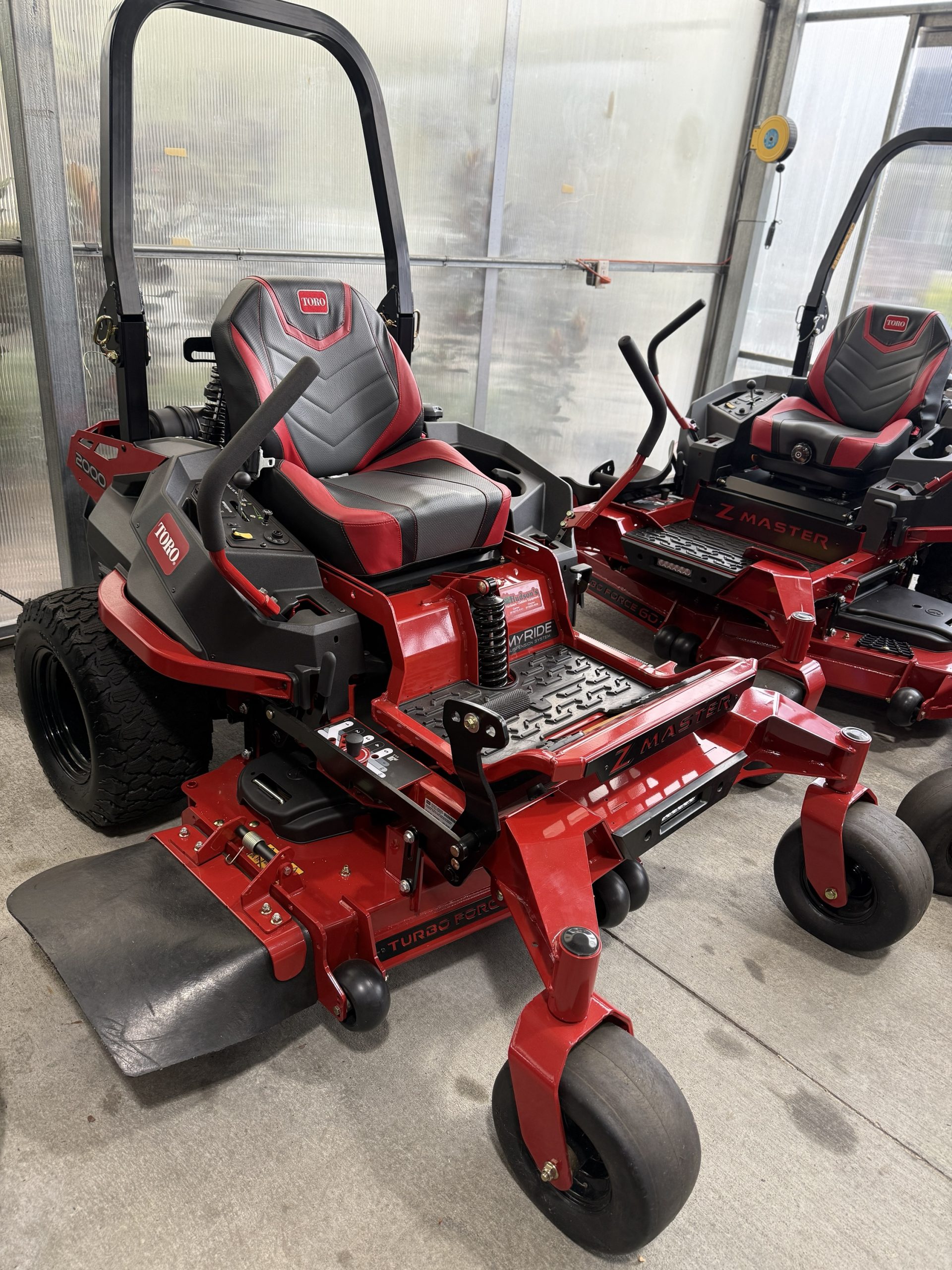 Toro 77291 2000 Series MyRIDE® HDX 52 in. 23.5 hp 726 cc