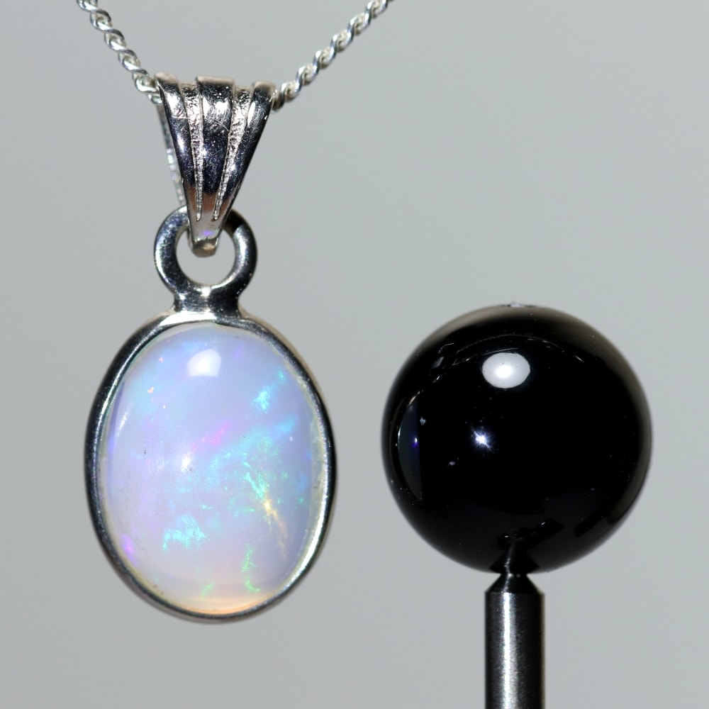 エチオピアオパールペンダントトップ（シルバー925・オーバル） - 埼玉