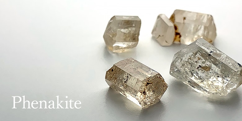 フェナサイト フェナカイト 原石 パワーストーン ミャンマー モゴック