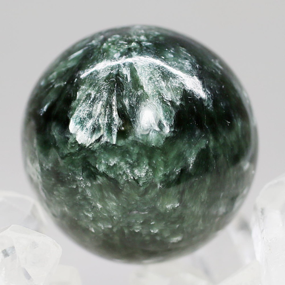 ダークグリーンセラフィナイト丸玉/天然クリノクロアスフィア（直径約