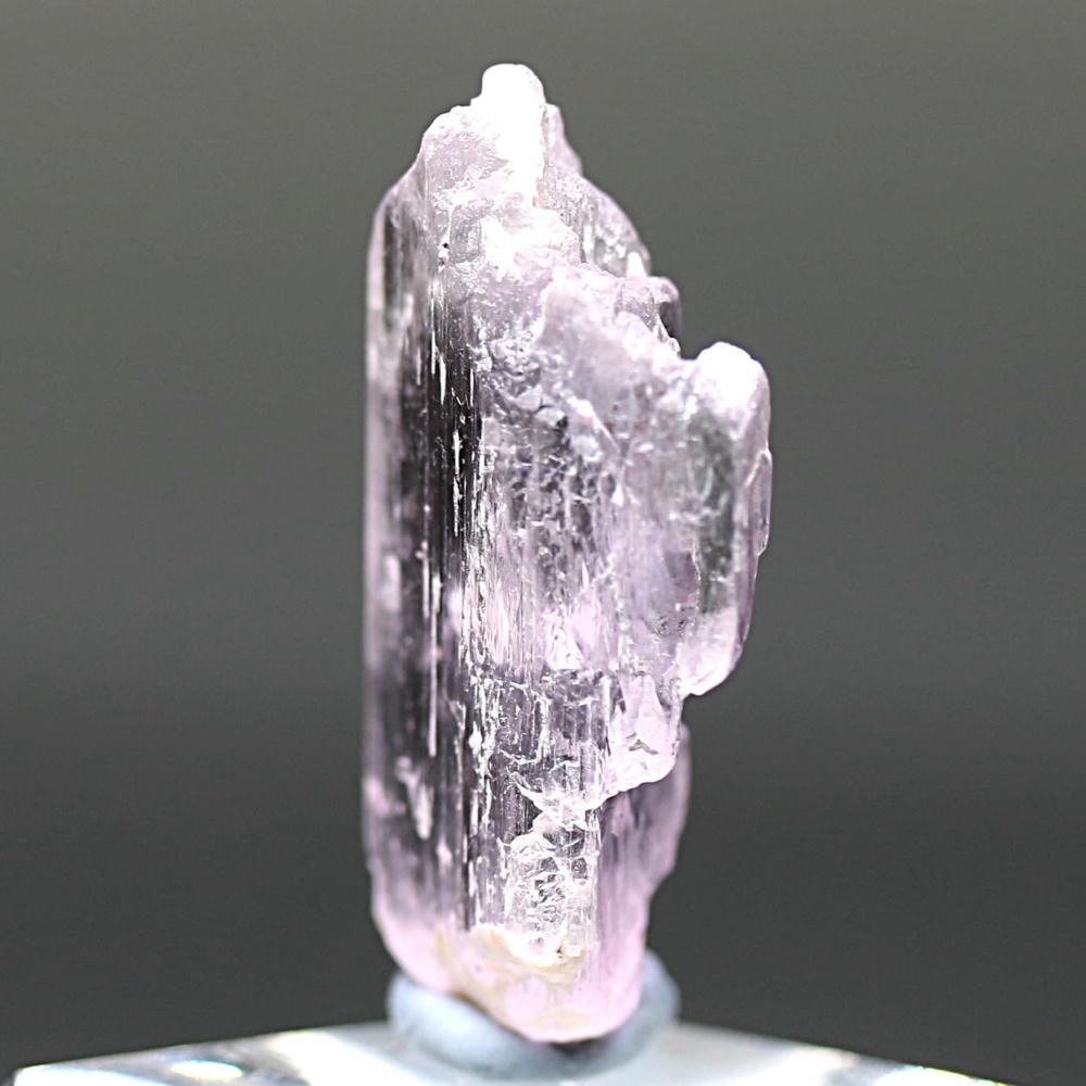 アフガニスタン産]ピンククンツァイト結晶原石（非加熱無着色/5.9g