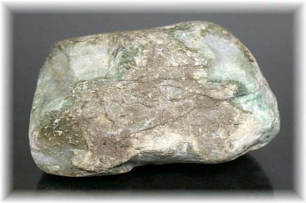 糸魚川産]翡翠原石 - 埼玉県吉川市の天然石専門店・水晶パワーストーン