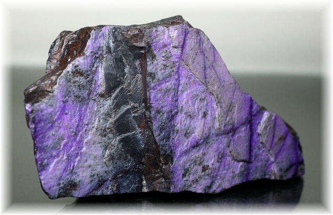 南アフリカ産]スギライト原石（857g） - 埼玉県吉川市の天然石専門店