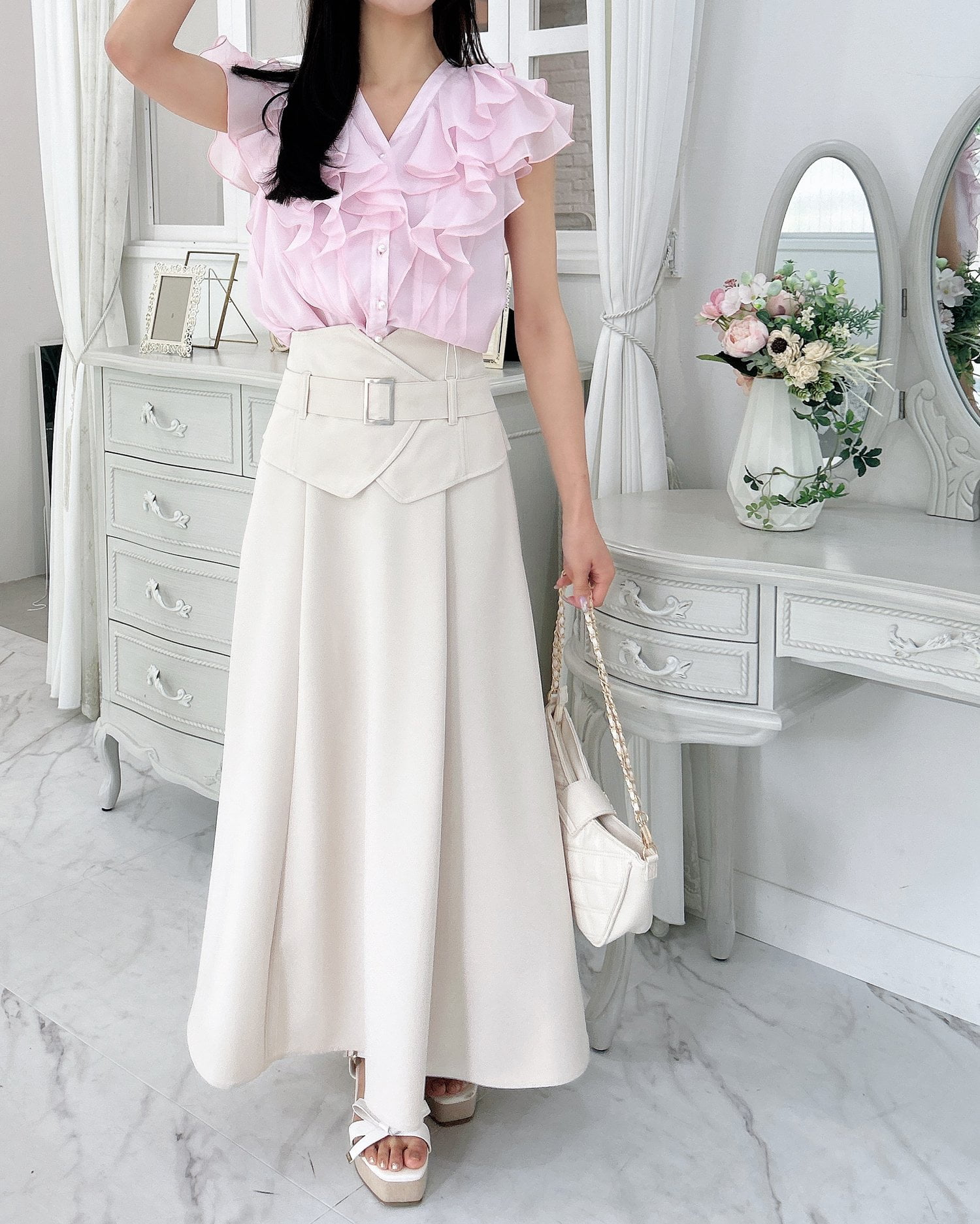 フリルシアーノースリブラウス／A｜INGNI(イング) 公式通販｜INGNI STORE