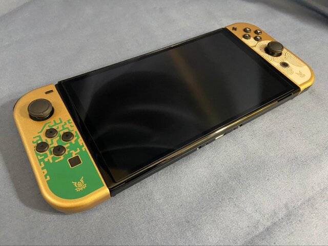 ゼルダの伝説 ティアーズ オブ ザ キングダム』仕様のニンテンドー