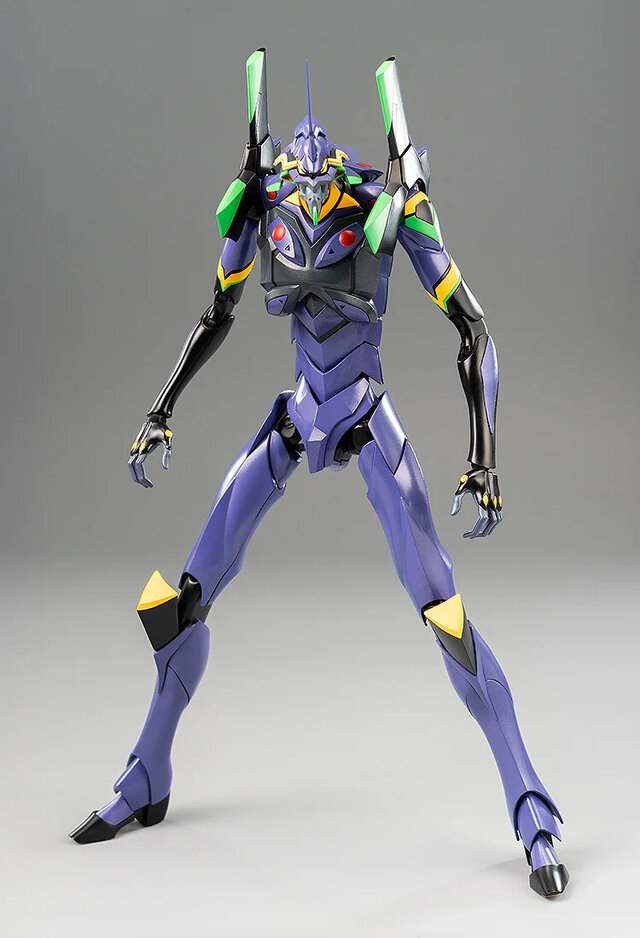 エヴァ 第13号機」のアクションフィギュアが神々しい！4本腕で