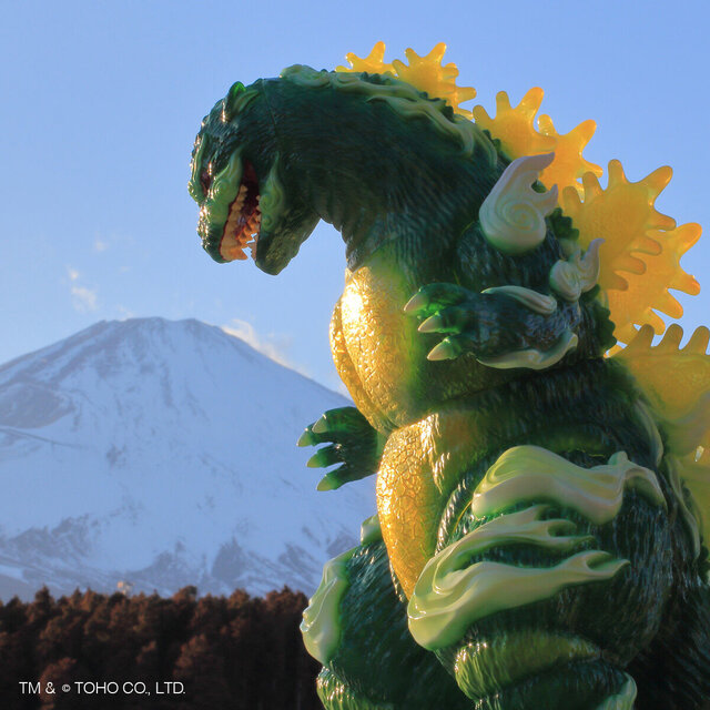 バーニングゴジラ」の“浮世絵”が立体化！和のエッセンスを取り入れた