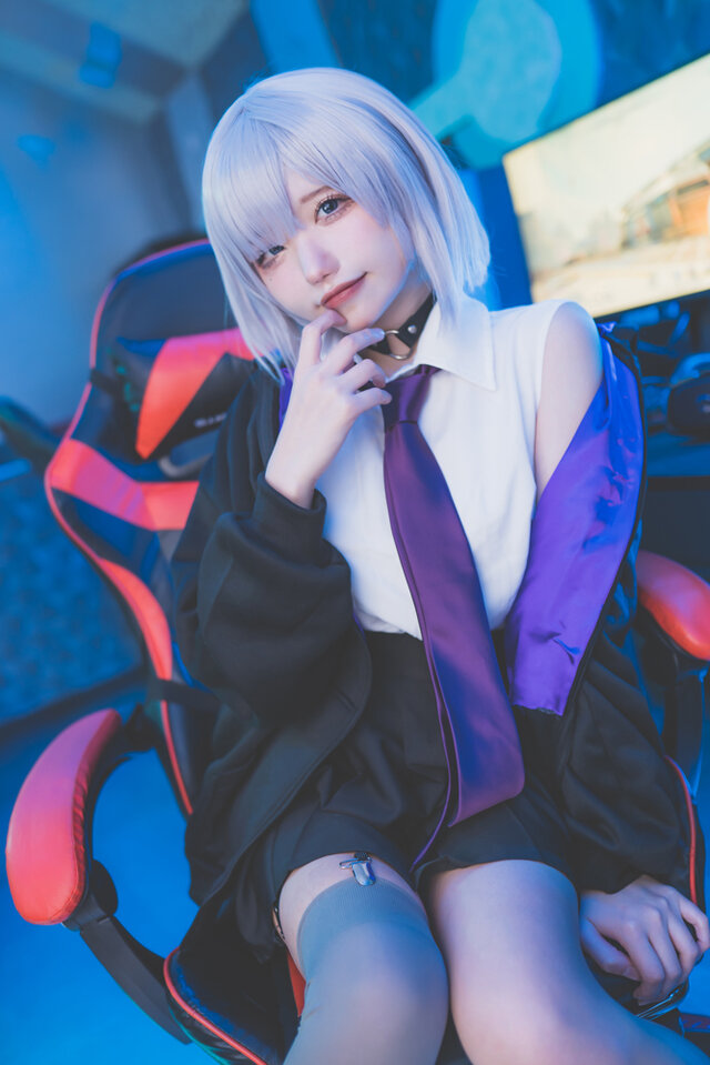 コスプレ】4月2日は「ぶいすぽっ！」“花芽すみれ”誕生日！白髪ショート