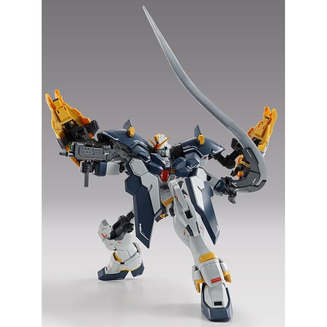 ガンダムサンドロックEW」がアーマディロリザード装備でMGガンプラ化