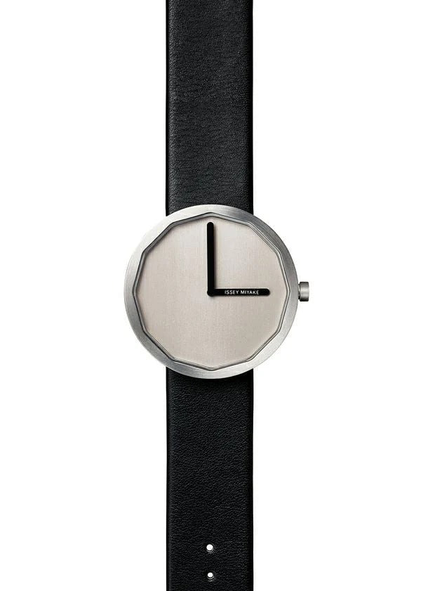 TWELVE Designed by Naoto Fukasawa – isseymiyake.com