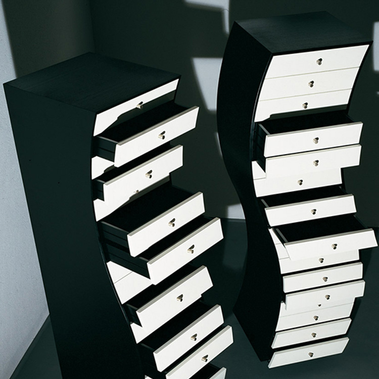 倉俣史朗×Cappellini - ILDESIGNメッセージ