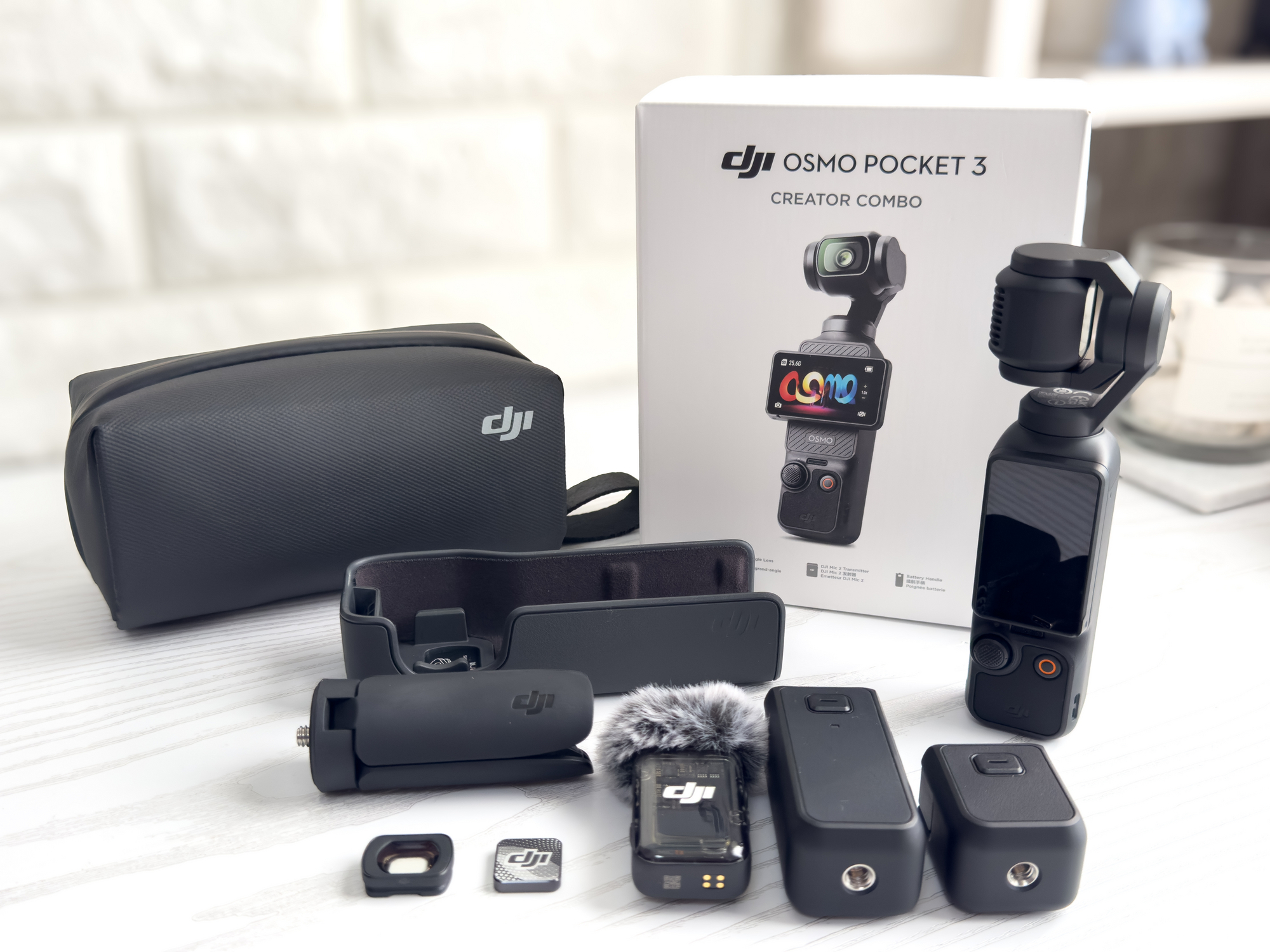 DJI Osmo Pocket 3 クリエイターコンボ レビュー】ポケットに収まる