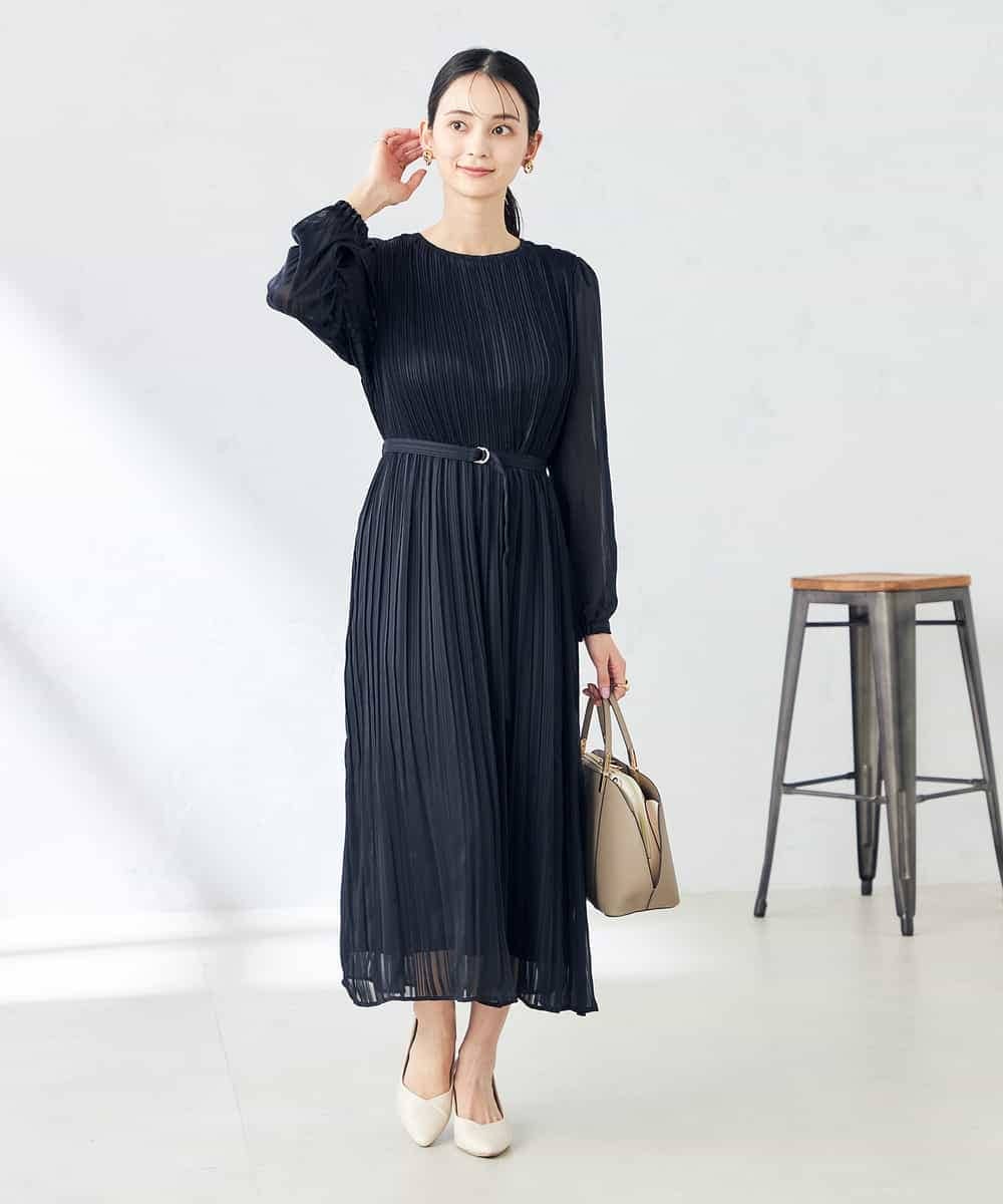 ランダムサテンプリーツワンピース(ワンピース) | a.v.v(アー・ヴェ