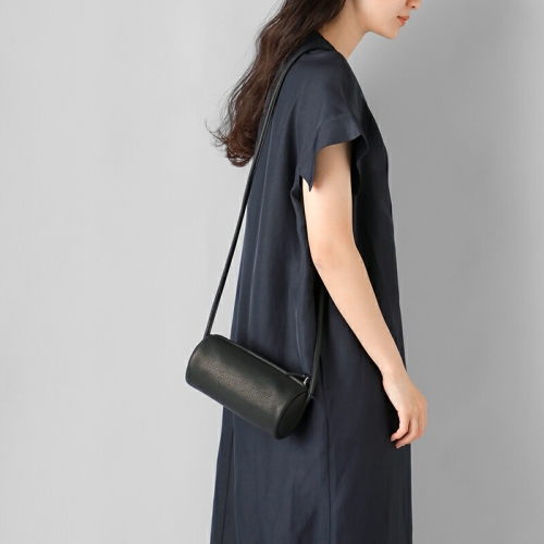Aeta アエタ DA103 CYLINDER SHOULDER ディアレザー ショルダー バッグ