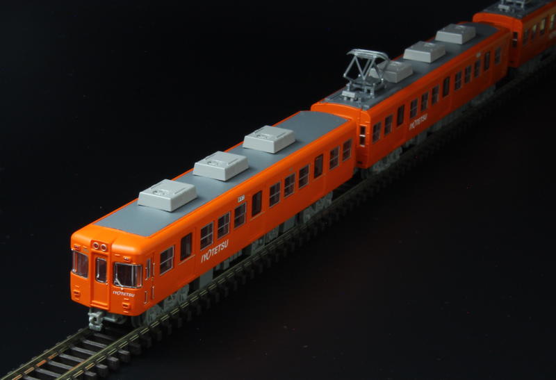 模型世界の住人 | 鉄コレ 伊予鉄道700系 新塗装 レビュー