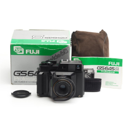 Fuji GS645 S Professional 6x4.5cm Wide 60 Rangefinder Camera | JO