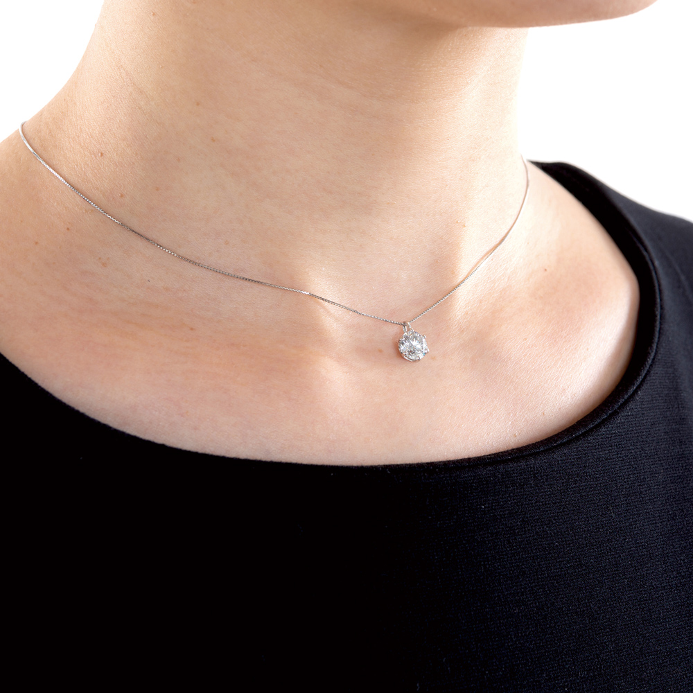 DカラーVSクラス 天然ダイヤモンドペンダントネックレス 1.0ctアップ