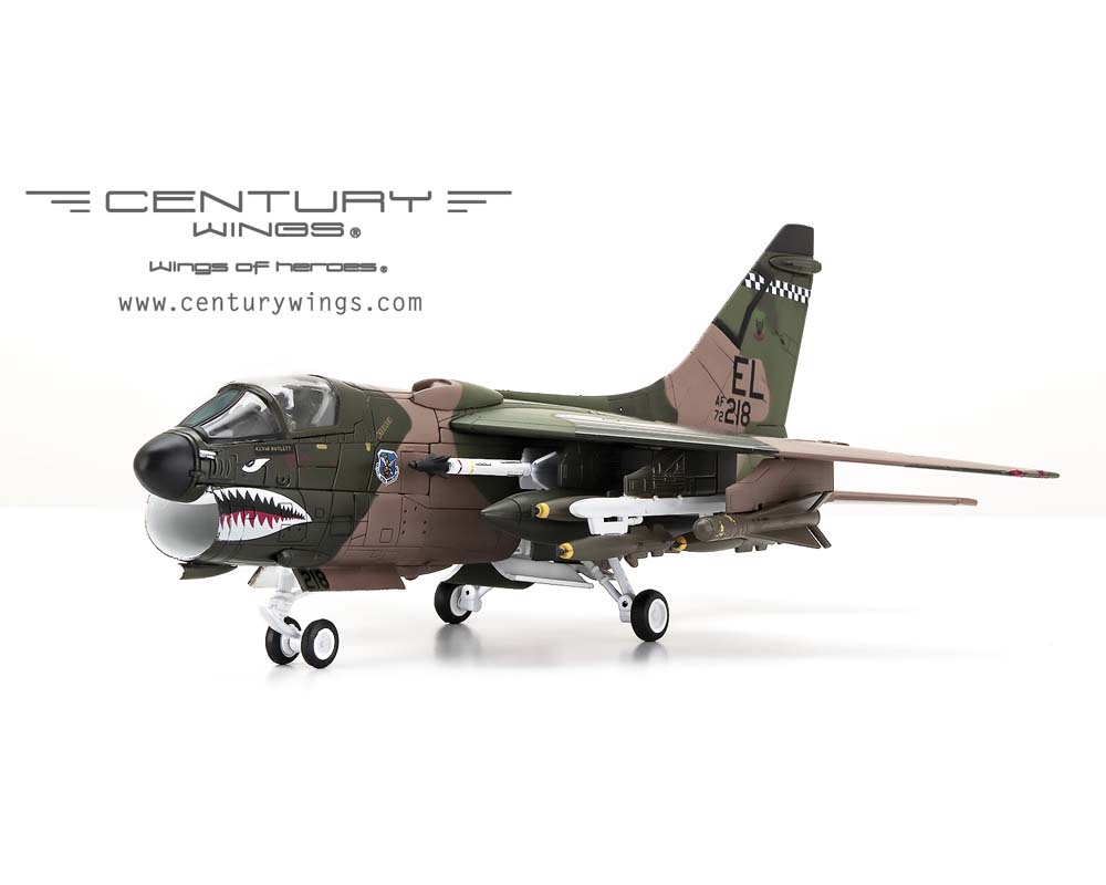www.JetCollector.com: Century Wings Vought A-7D Corsair II Diecast
