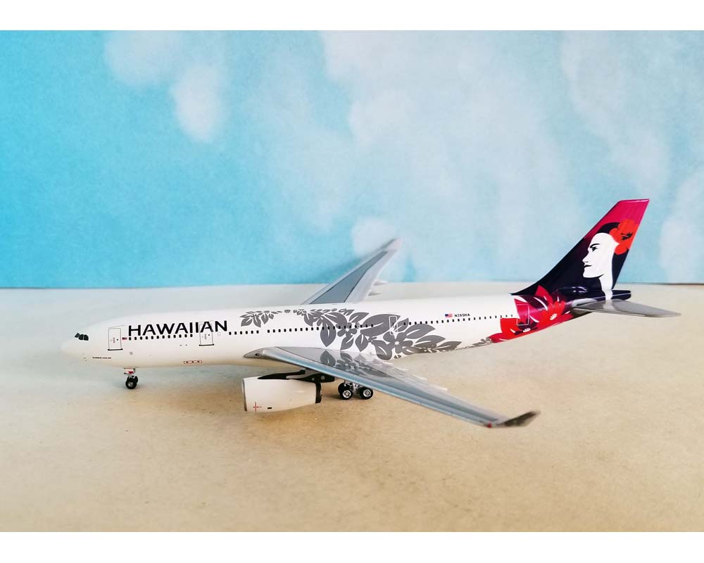 www.JetCollector.com: Alaska Airlines / Hawaiian split livery A330