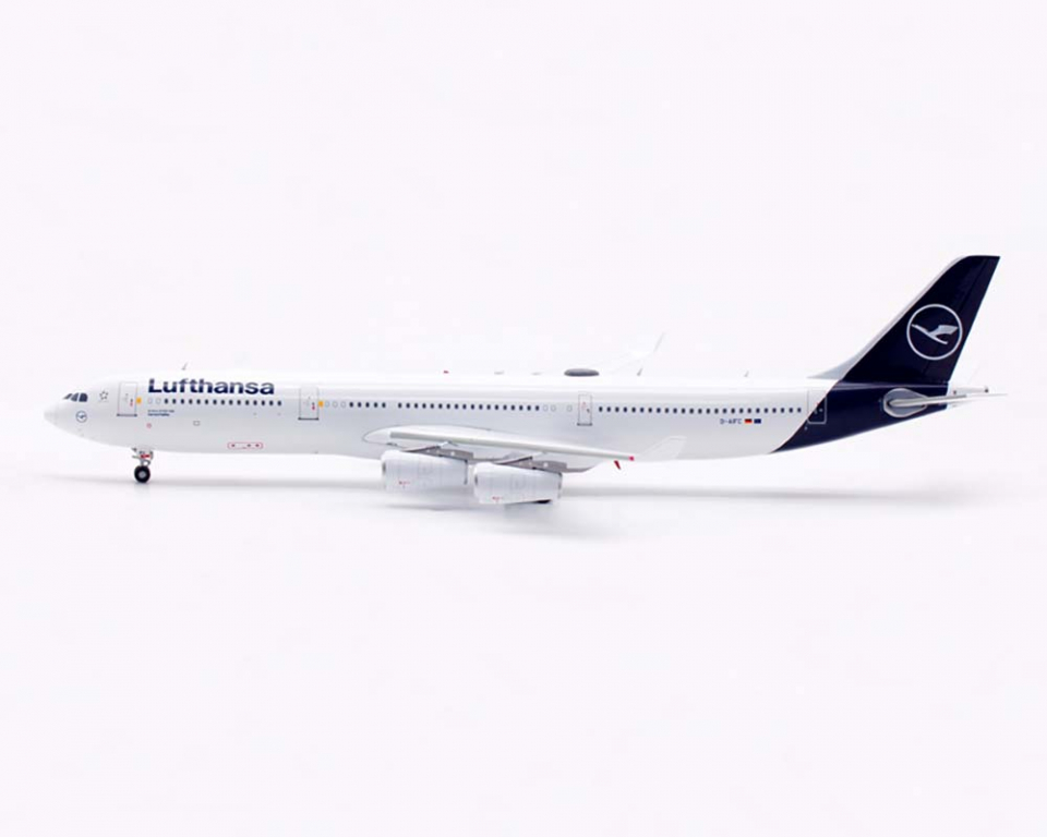 www.JetCollector.com: Lufthansa Airbus A340-300 w/stand D-AIFC 1