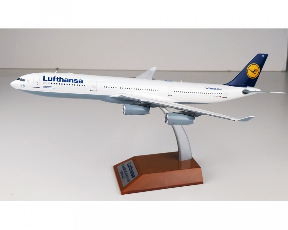 www.JetCollector.com: JFOX LUFTHANSA A340-300 W/STAND D-AIGZ 1:200
