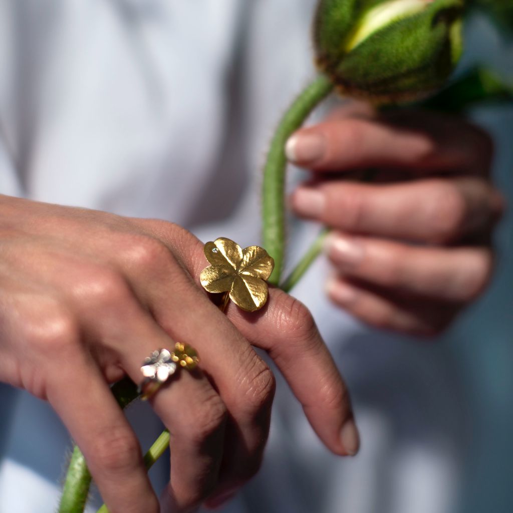 デンマークジュエリー「フローラダニカ」が世界初の旗艦店をオープン