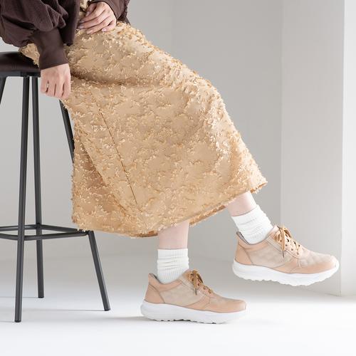 ハンズフリー】キルティングレースアップスニーカー(M ピンクベージュ