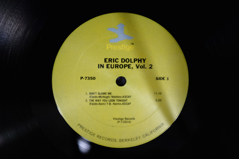クセの強さで敬遠されがちなエリック・ドルフィーにも聴きやすくて