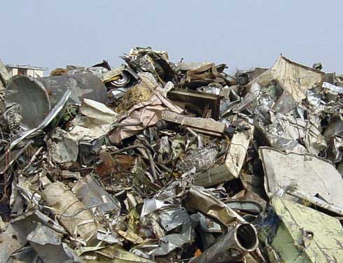 日刊産業新聞 鉄・非鉄スクラップ特集／激変する鉄スクラップ