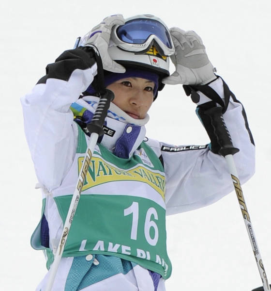 フリースタイルスキーW杯モーグルの公式練…：女子モーグル 伊藤みき