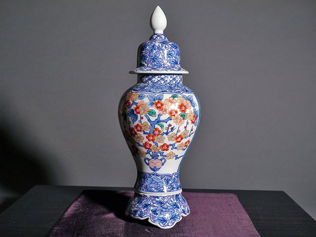 有田焼】沈香壺 染錦牡丹花篭図 - JTOPIA