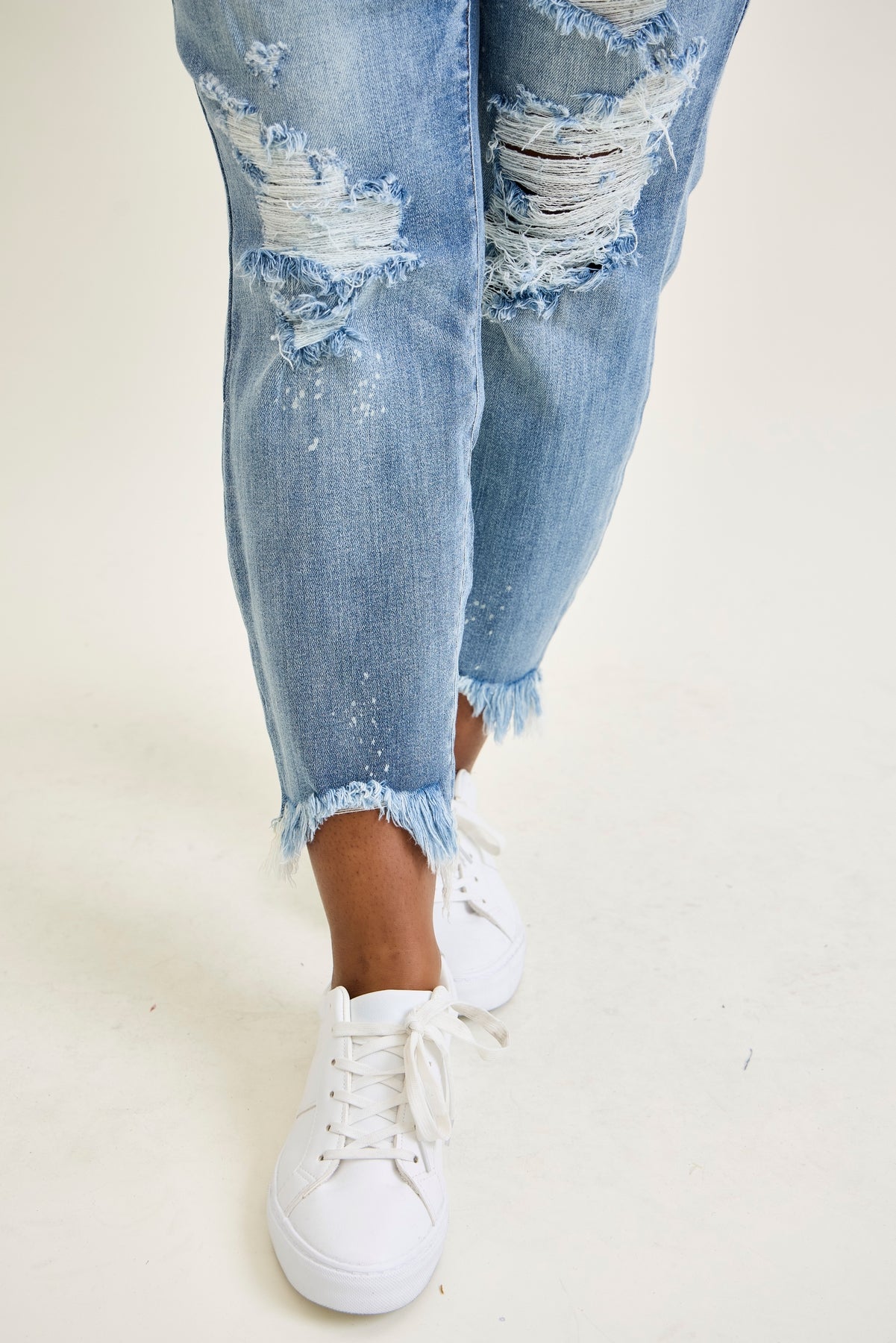 Alexis Light Bleach Splash Boyfriend Jeans – Judy Blue