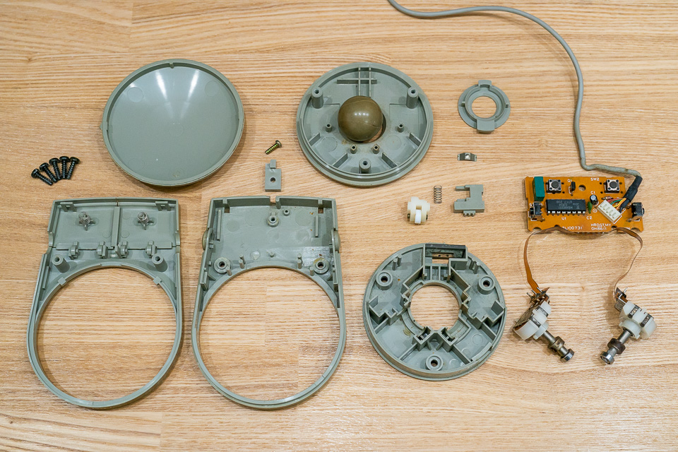 X68000用マウス・トラックボールの分解とサビ落としなど | 巨大