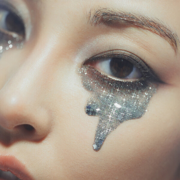 家入レオ | Mirror | ビクターエンタテインメント