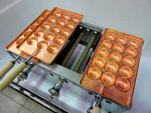 明石焼き器（手打ち銅板鍋付） オリジナル特製カンテキ 15穴x4連