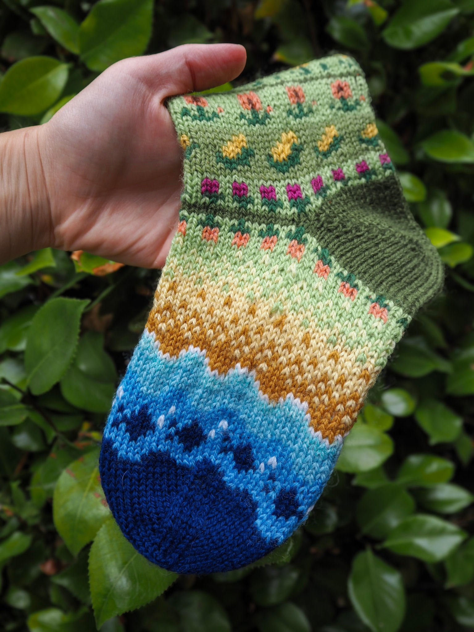 Summer (The Sun Can Bend an Orange Sky) - Knitting Pattern PDF