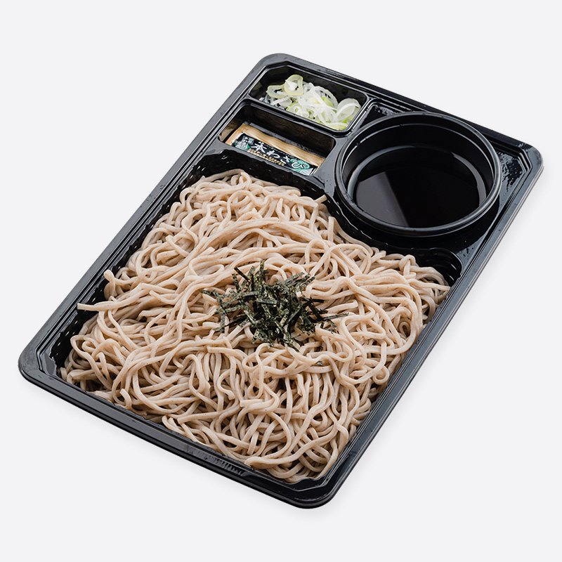 だし香るつゆコシが自慢の大盛ざるそば｜沖縄ファミリーマート