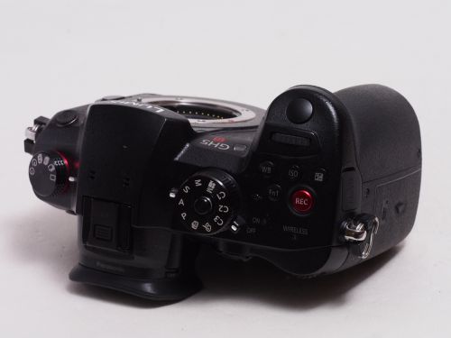 荻窪カメラのさくらや / パナソニック DC-GH5S ボディ 【中古】(B:005)