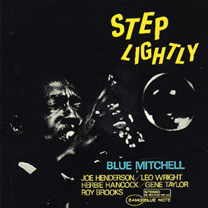 BLUE MITCHELL (ブルー・ミッシェル) (LP) タイトル名：STEP LIGHTLY