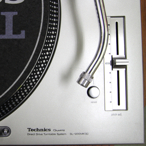 中古品】Technics/ターンテーブル/SL-1200MK3D(シルバー) -DJ機材