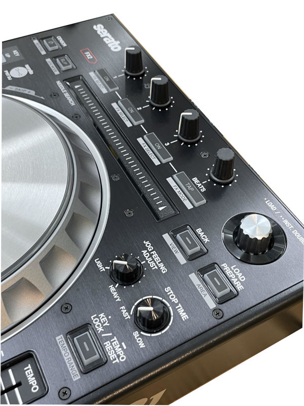 中古美品のDDJ-SZ2（機材カバー＆ケース付き）をご紹介します。