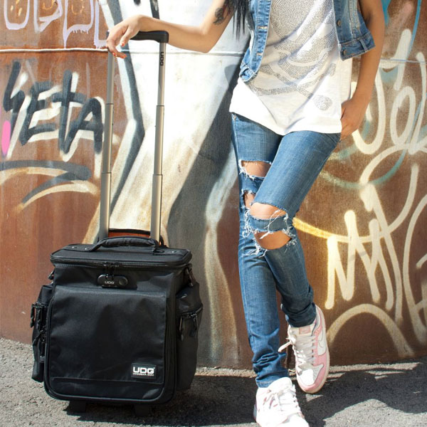 次回3月下旬予定・ご予約受付中！】【レコードバッグの超ド定番！】UDG