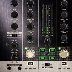 innoFader、USBインターフェイス搭載のデジタル2chバトルDJミキサー