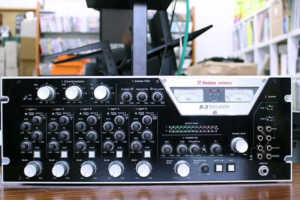 極希少・完動品】Vestax R-3 DJ Mixer 名機 生産数300台 極希少・完動